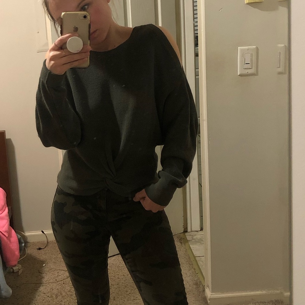 Express olive green sweater like BN size XS